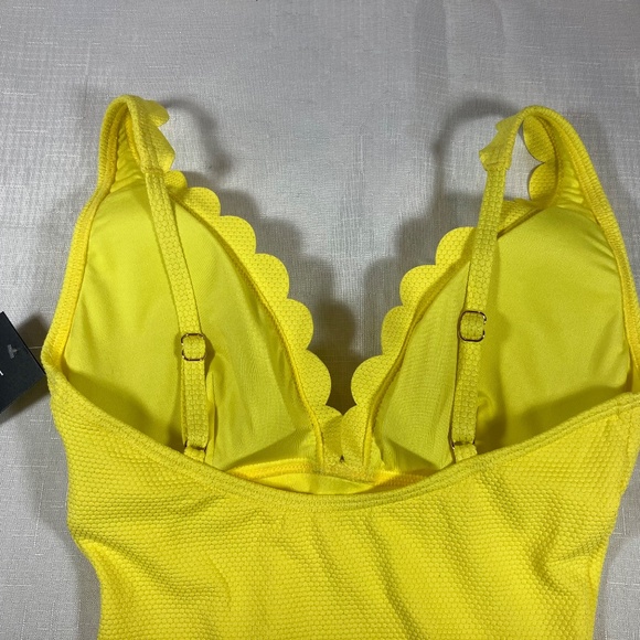 NWT Kate Spade YELLOW Scalloped Plunge One Piece Swimsuit, Size Small - Picture 7 of 12
